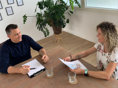 Andreas Fleischlin bei einem Human Design Reading mit einer Klientin